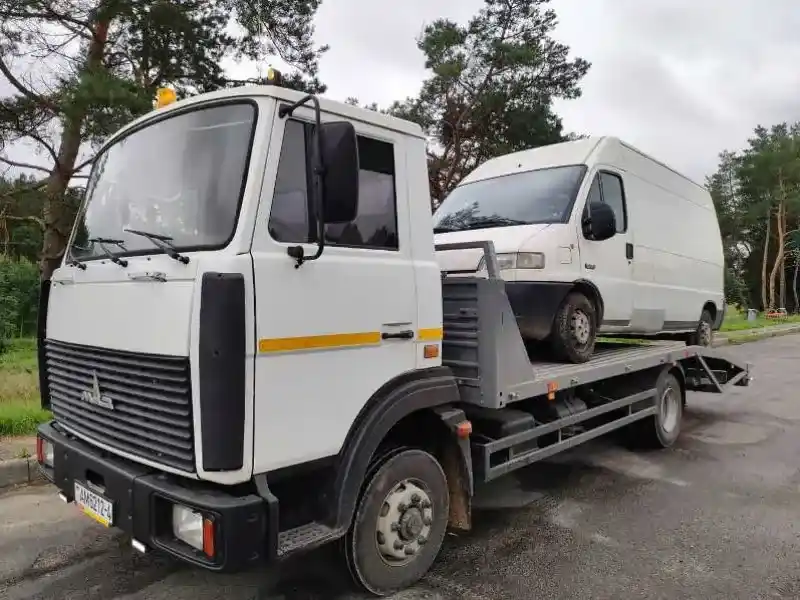 МАЗ-4370